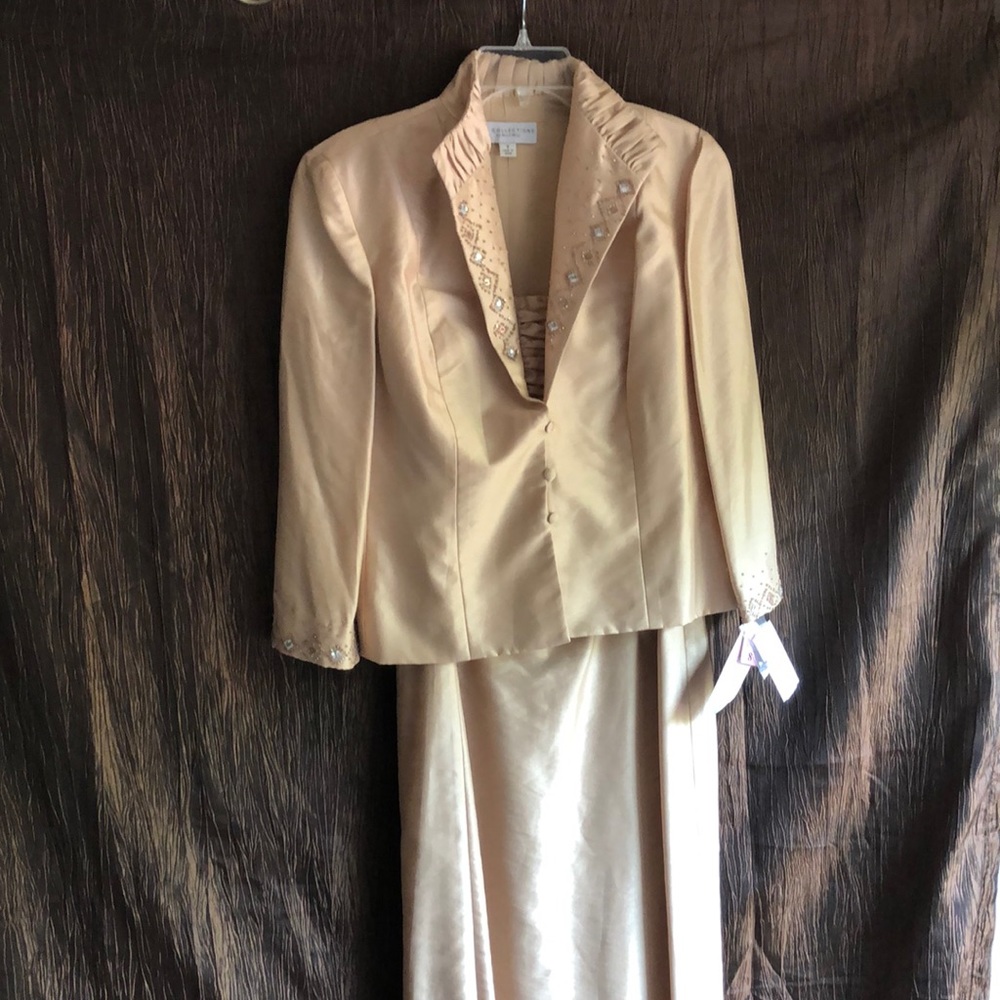 KM Collections 2pc dress set Caramel size 8
